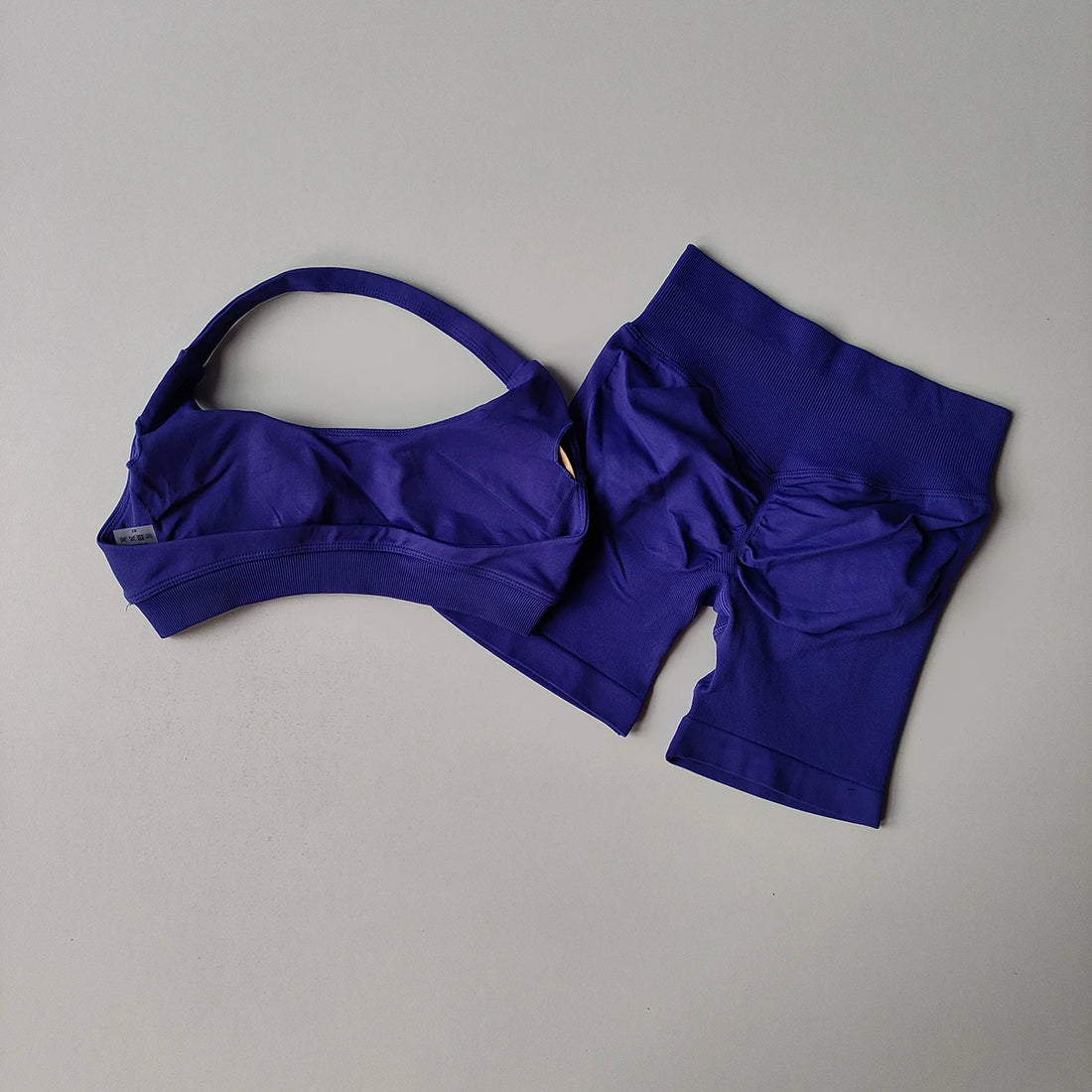 Women’s Seamless Yoga Set – Sports Bra & Shorts Gym Outfit
