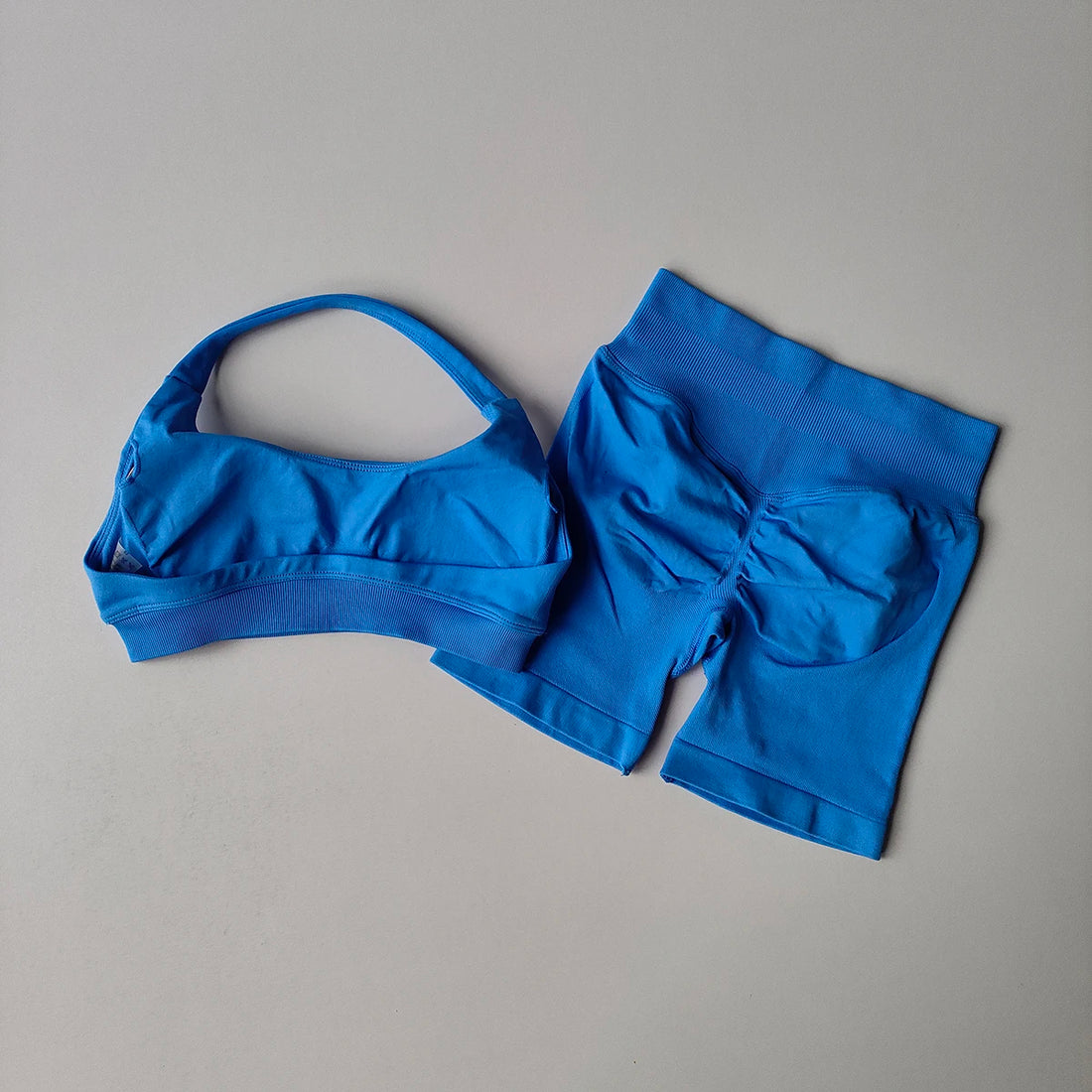 Women’s Seamless Yoga Set – Sports Bra & Shorts Gym Outfit